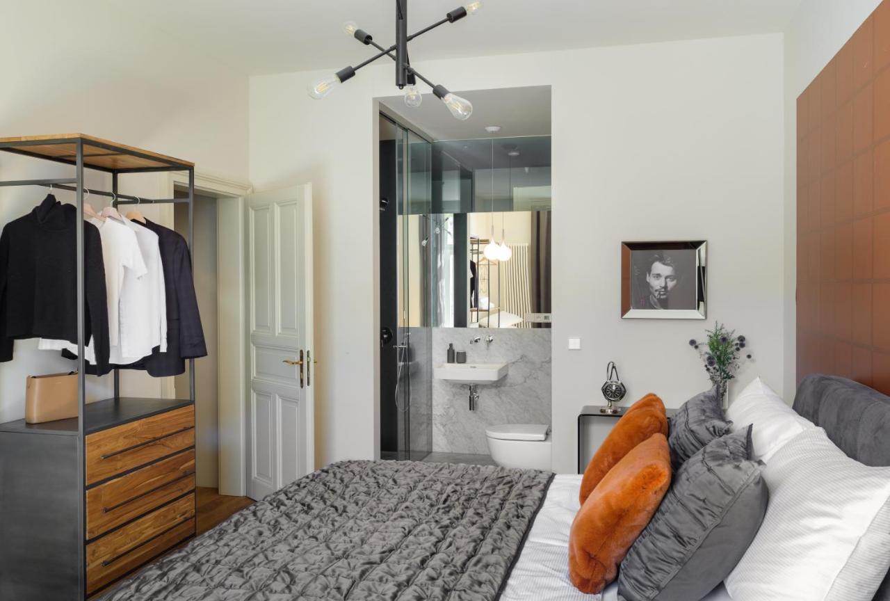 Mn6 Luxury Suites By Adrez Prague Ngoại thất bức ảnh