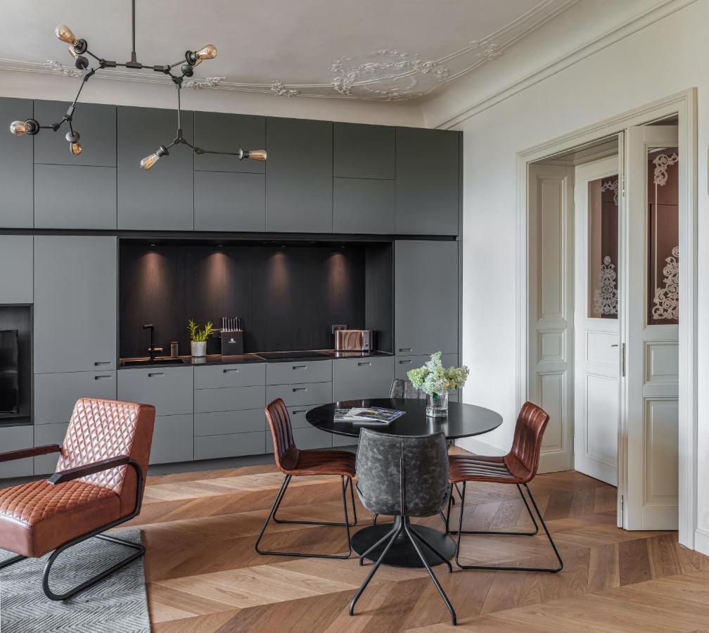 Mn6 Luxury Suites By Adrez Prague Ngoại thất bức ảnh