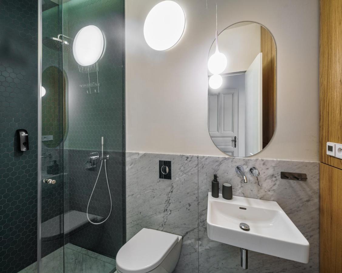 Mn6 Luxury Suites By Adrez Prague Ngoại thất bức ảnh